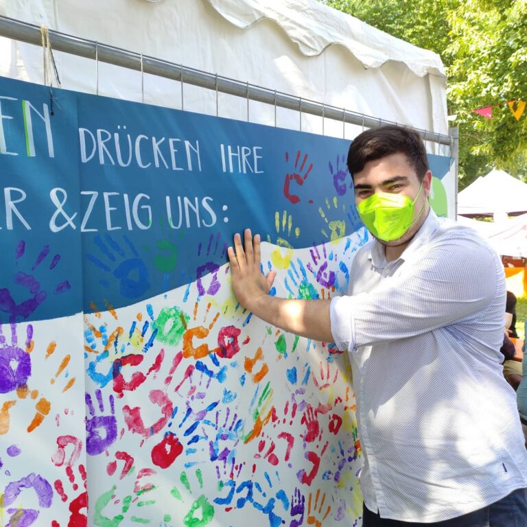 Das Fest Brüderschaft der Völker ist eines der schönsten Feste, die Aschaffenburg zu bieten hat..