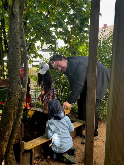 „Tag der kleinen Forscher“ – Besuch in der KiTa Kunterbunt in Alzenau