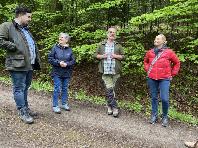 Mit Britta Haßelmann im Goldbacher Wald